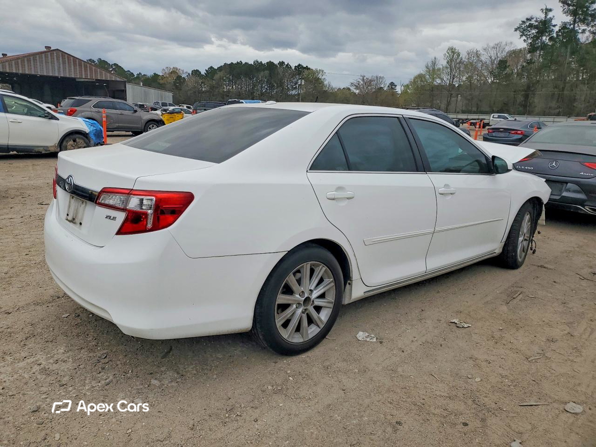 Toyota Camry 2012