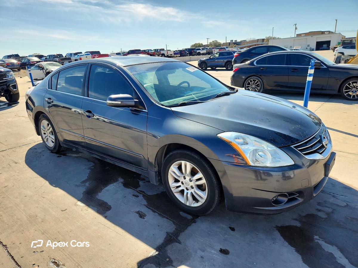 Nissan Altima 2011
