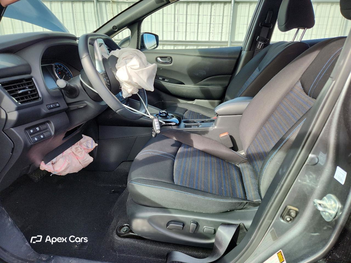 Nissan Leaf 2025