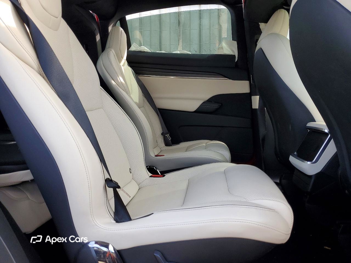 Tesla Model X 2025