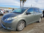 Toyota Sienna 2011