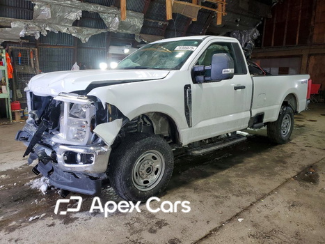 Ford F250 2024 - Image 1 of 13