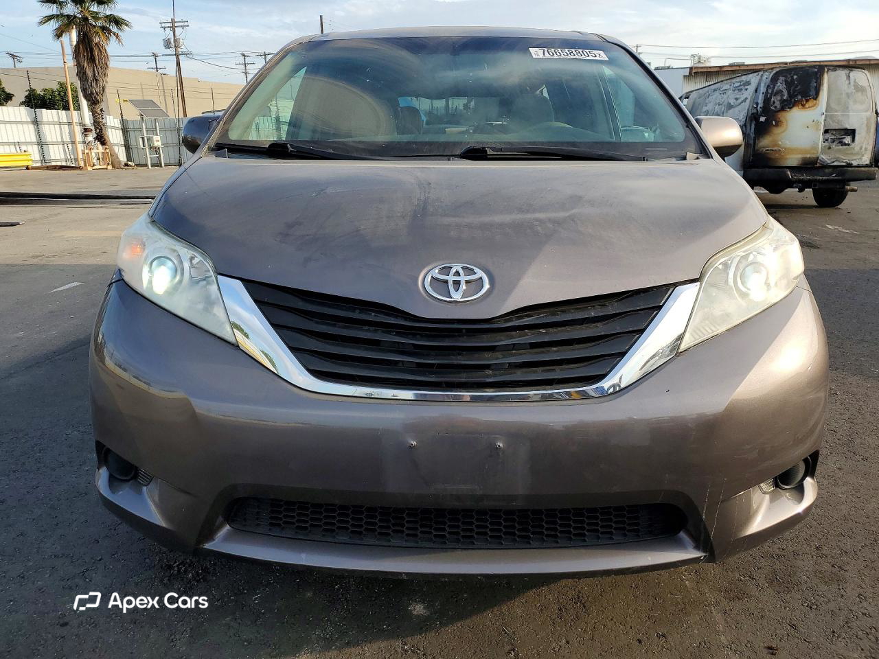 Toyota Sienna 2013