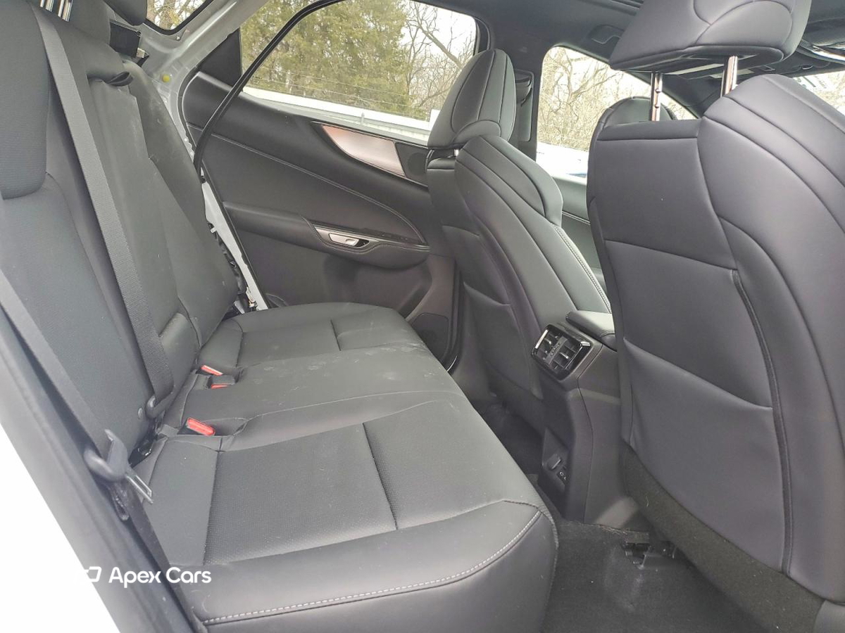 Lexus NX 2025