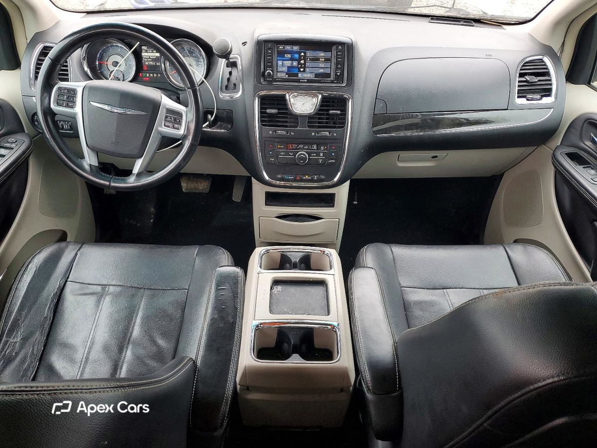 Chrysler Voyager 2013