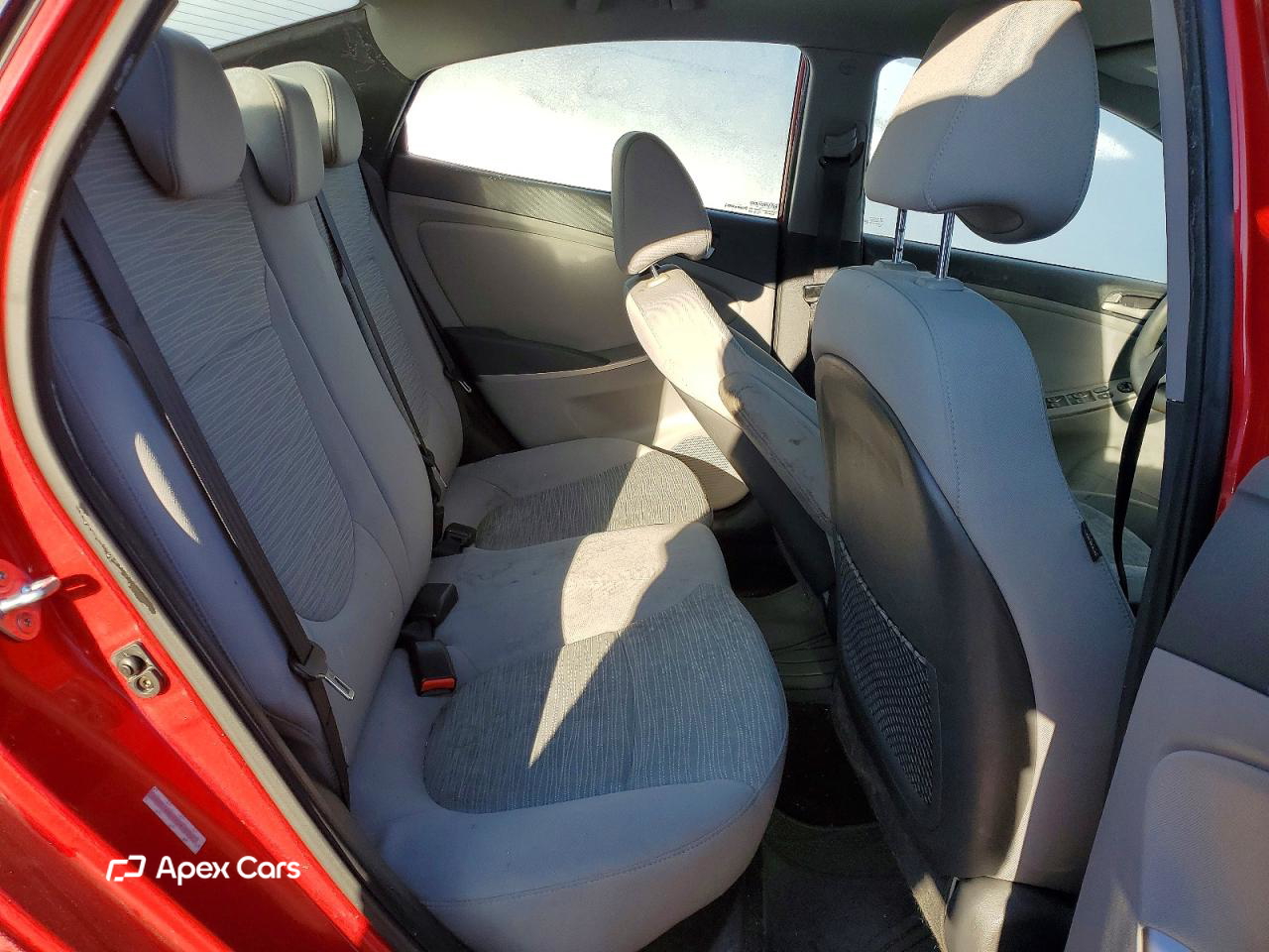 Hyundai Accent 2015