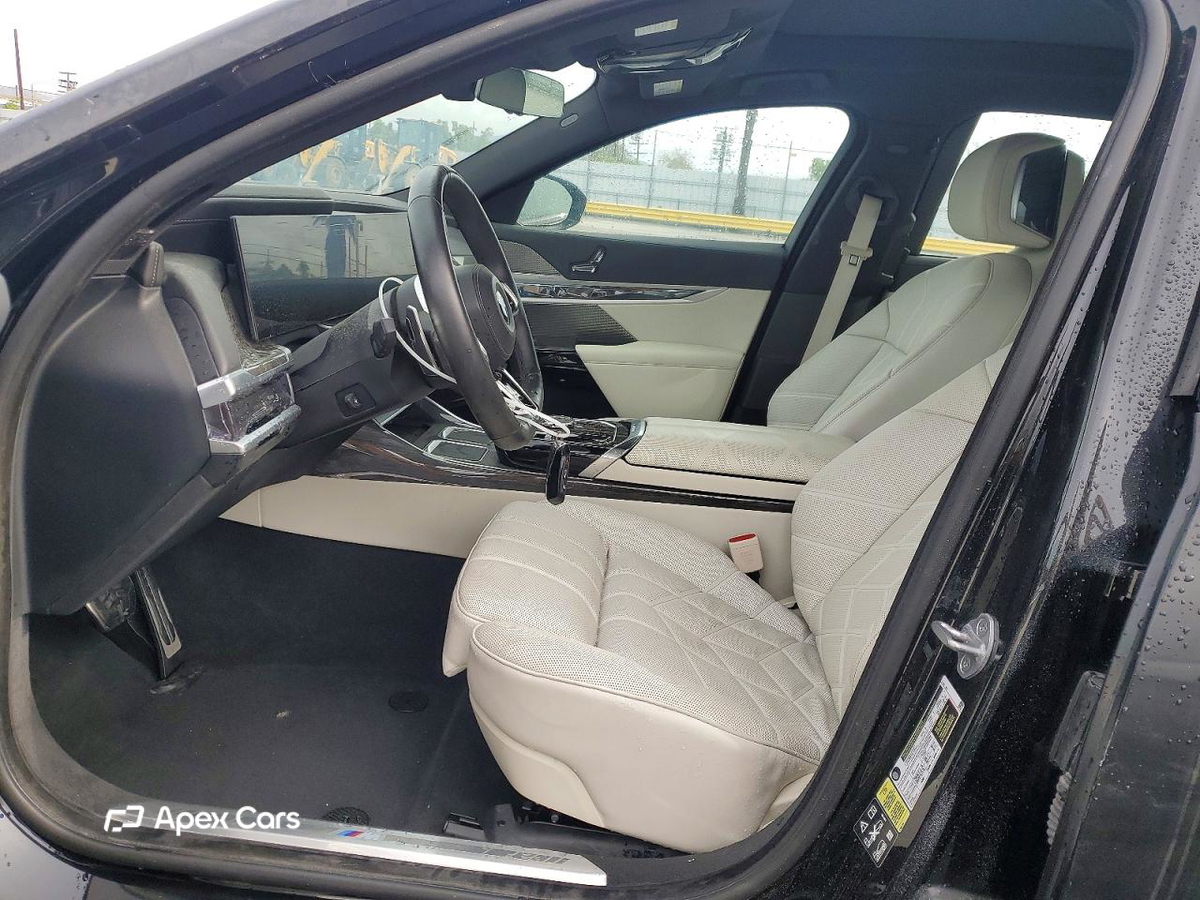 BMW Series 7 2023