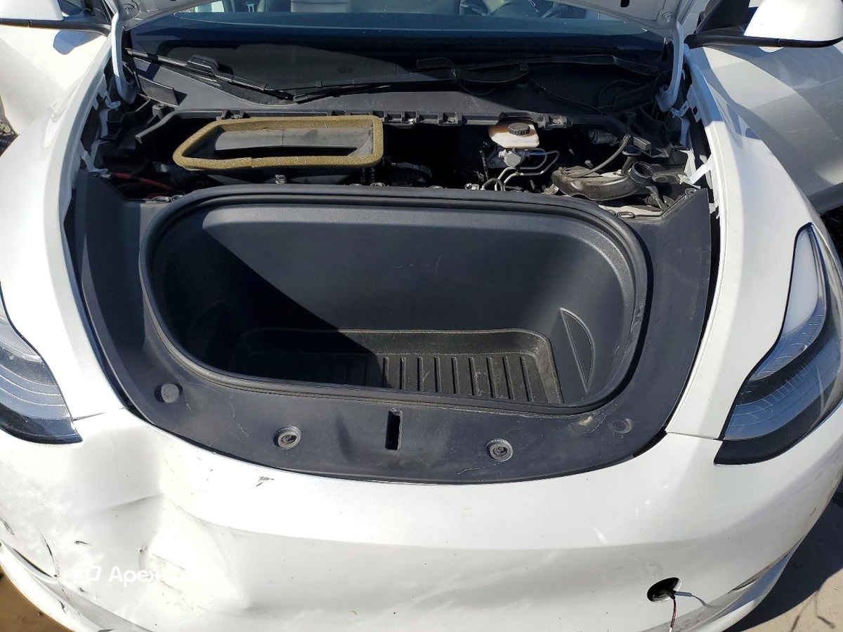 Tesla Model Y 2020