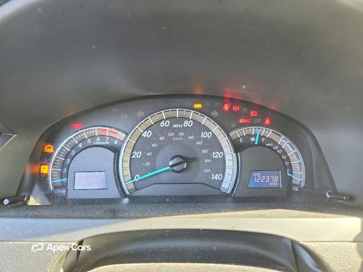 Toyota Camry 2012
