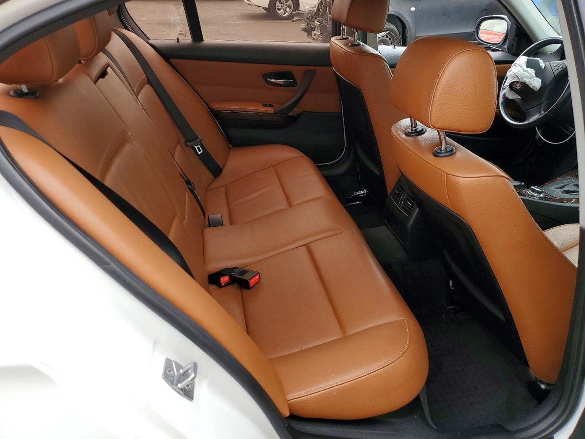 BMW Series 3 2011