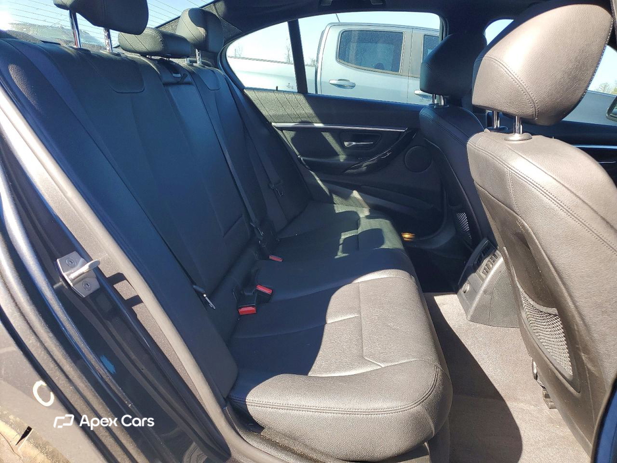BMW Series 3 2016