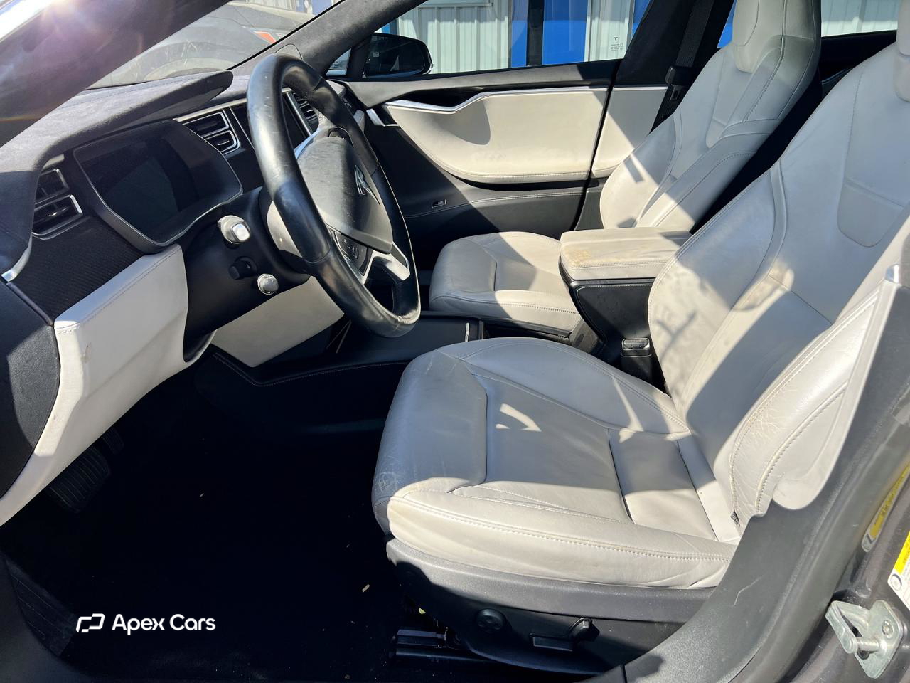 Tesla Model S 2016