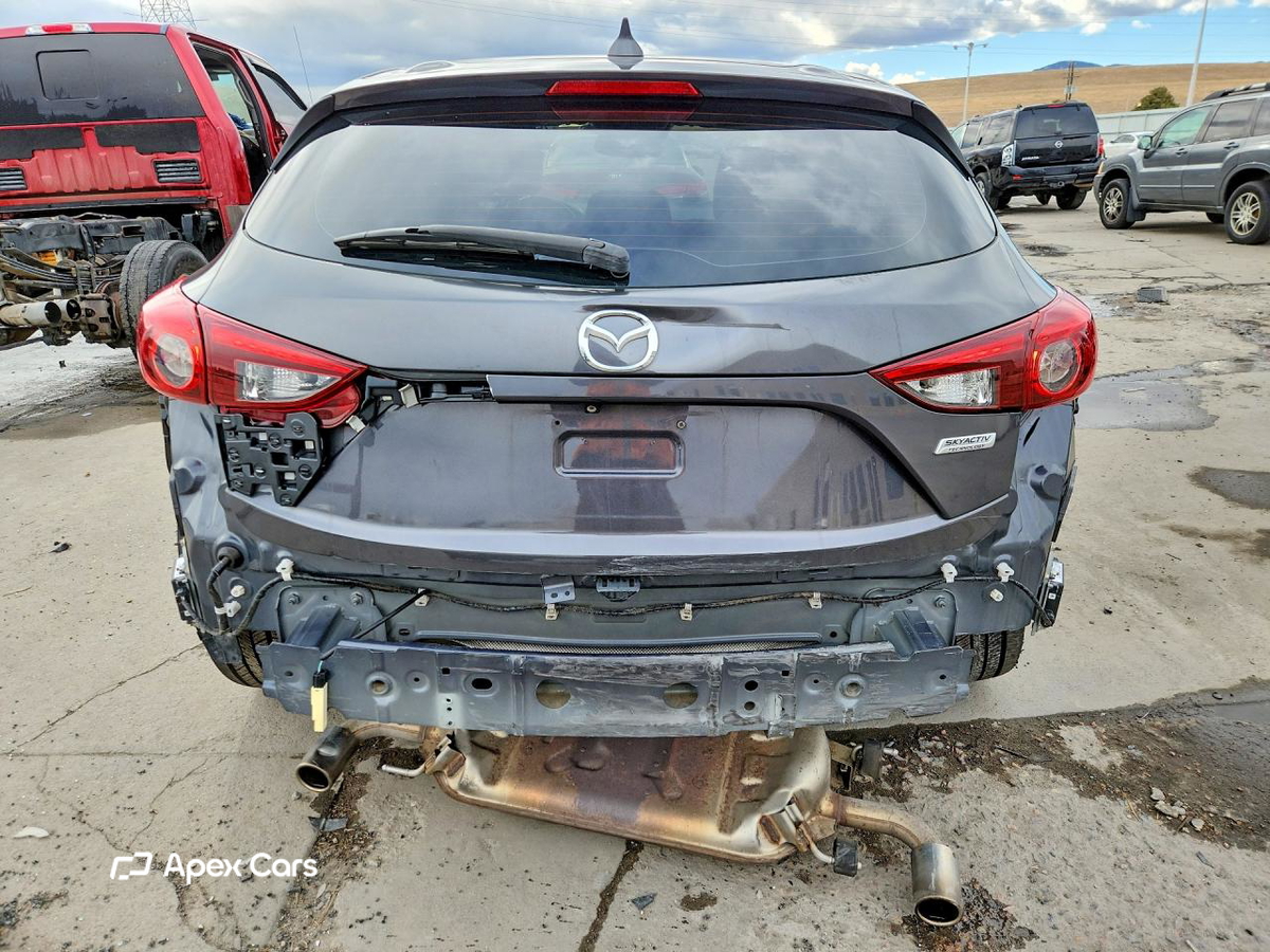 Mazda 3 2015