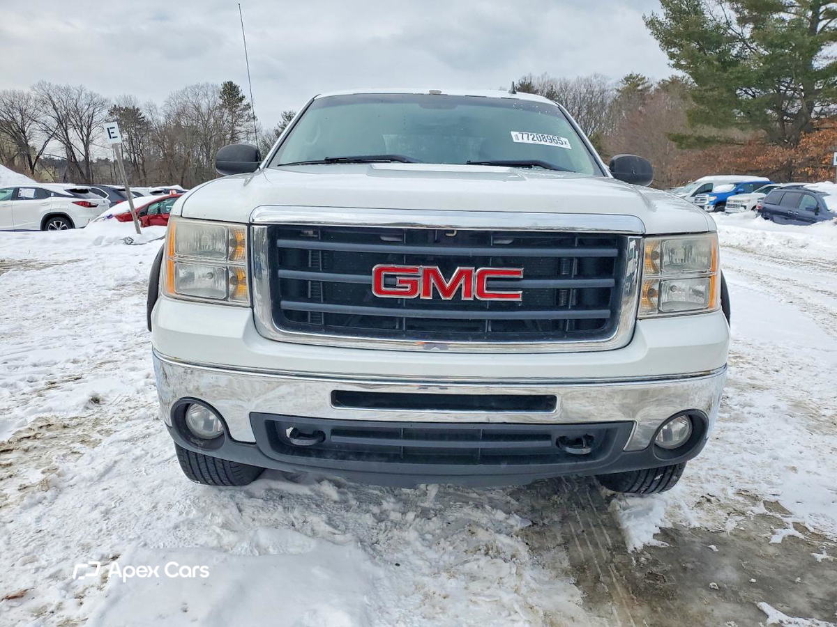 GMC Sierra 2011