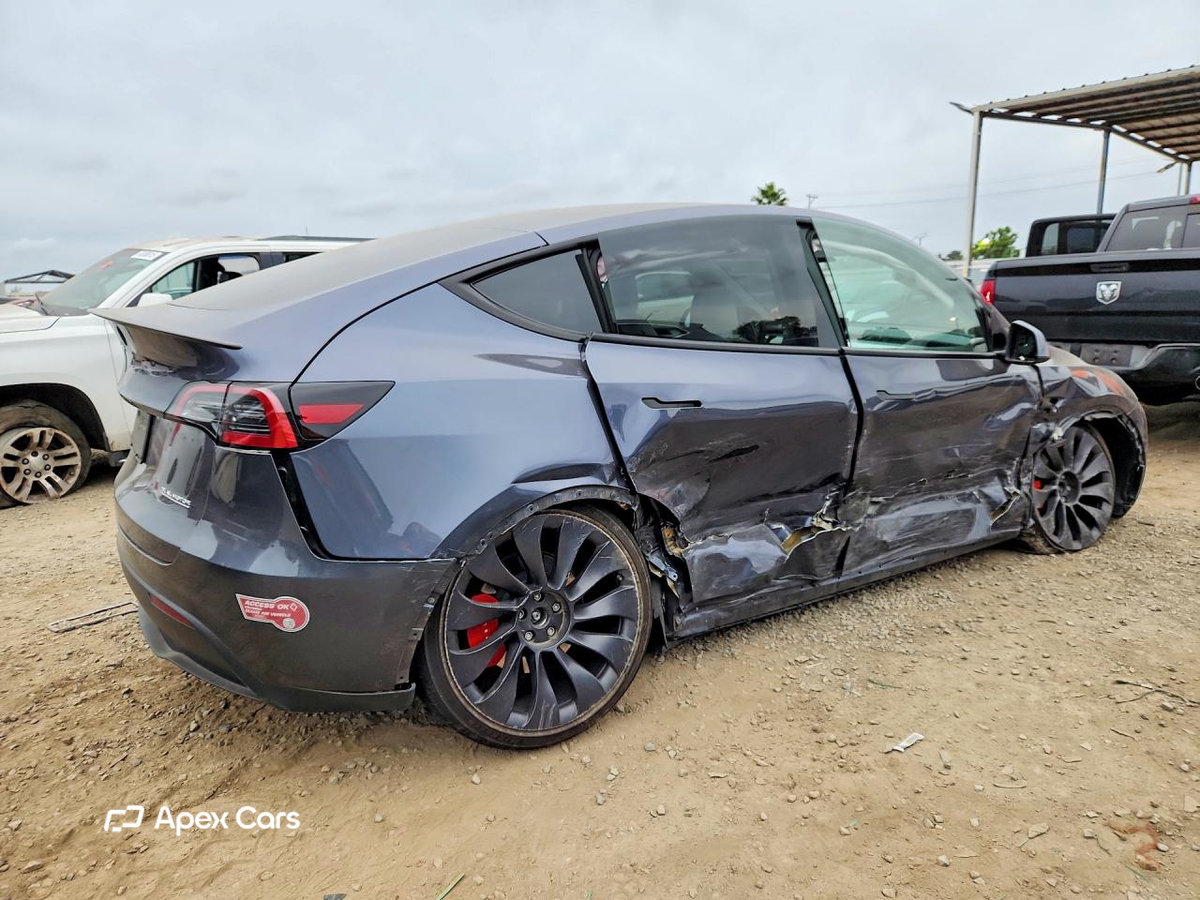 Tesla Model Y 2023