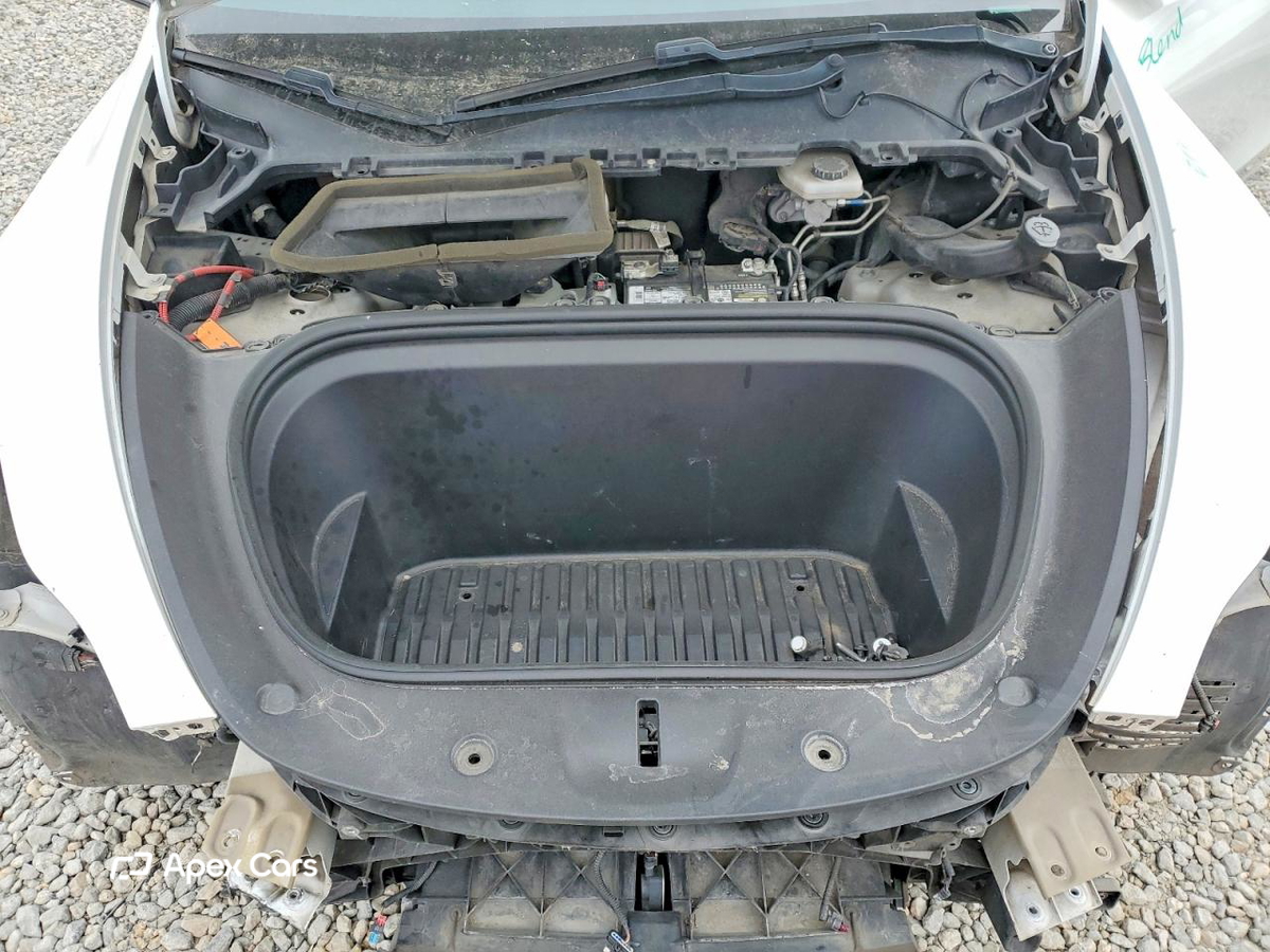 Tesla Model Y 2020