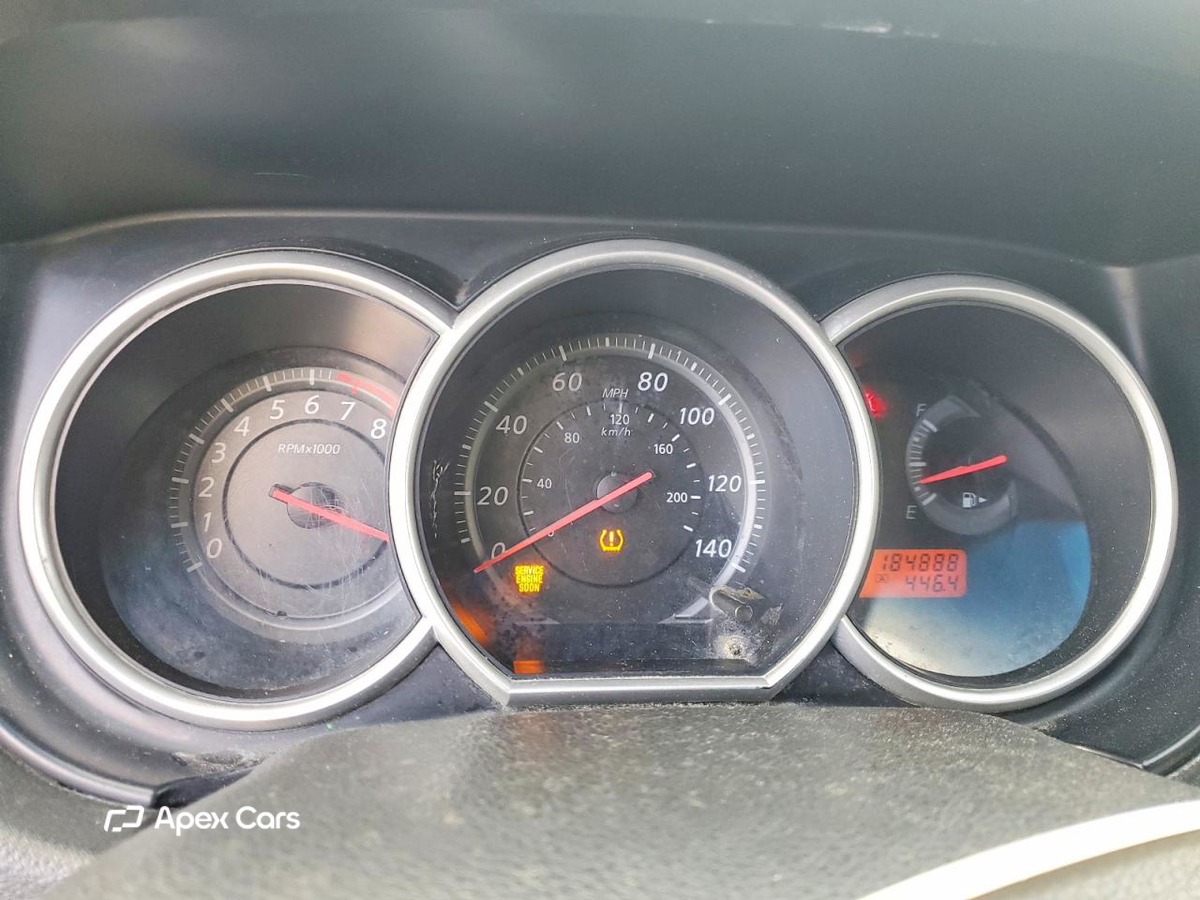 Nissan Versa 2011