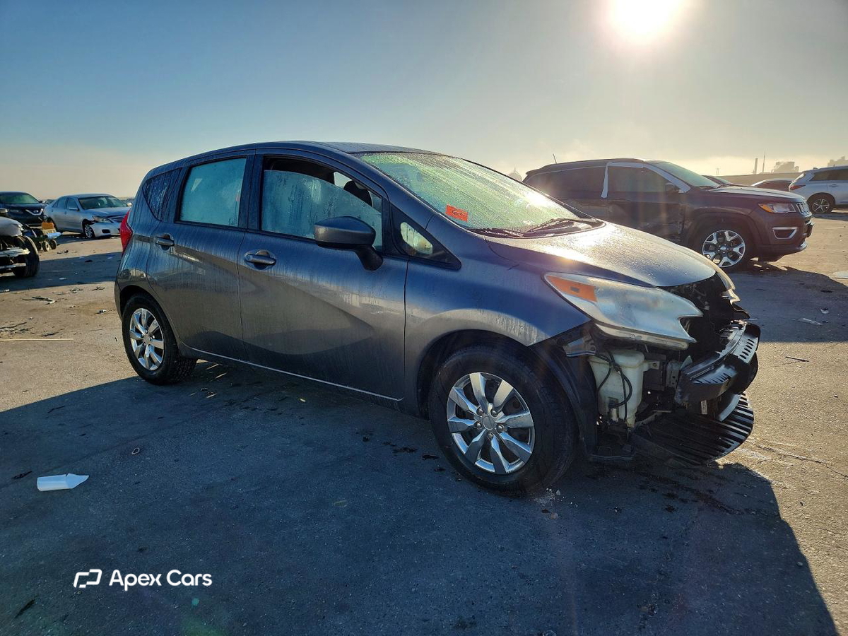 Nissan Versa 2016