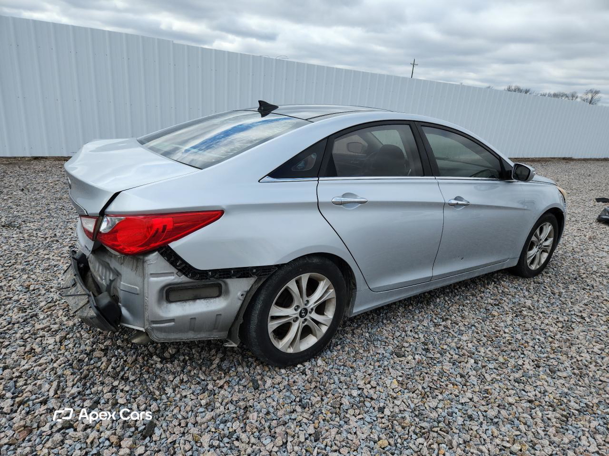 Hyundai Sonata 2013