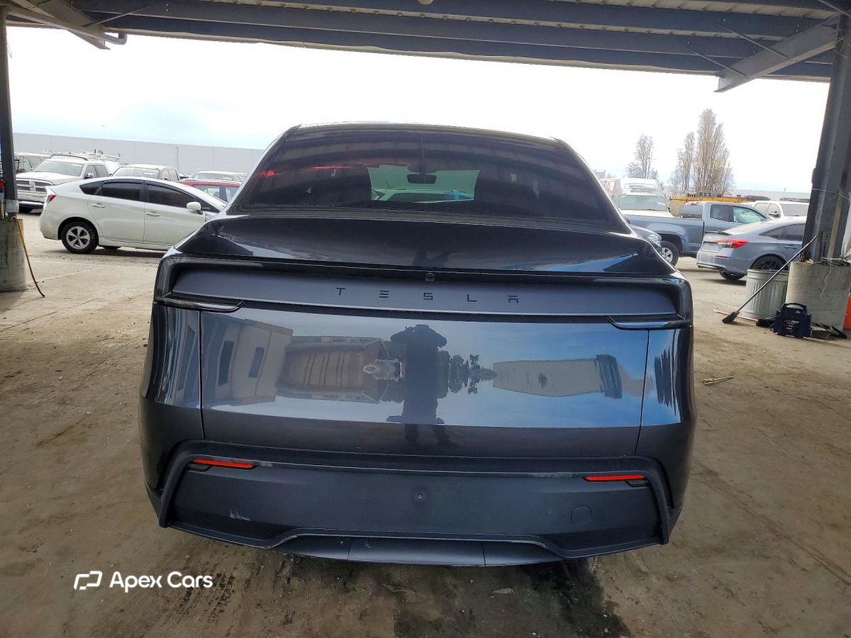 Tesla Model Y 2026