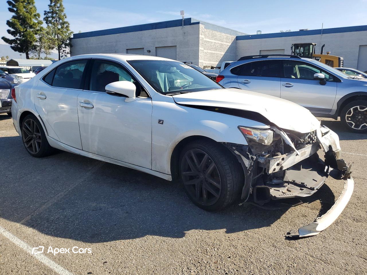 Lexus IS 2015