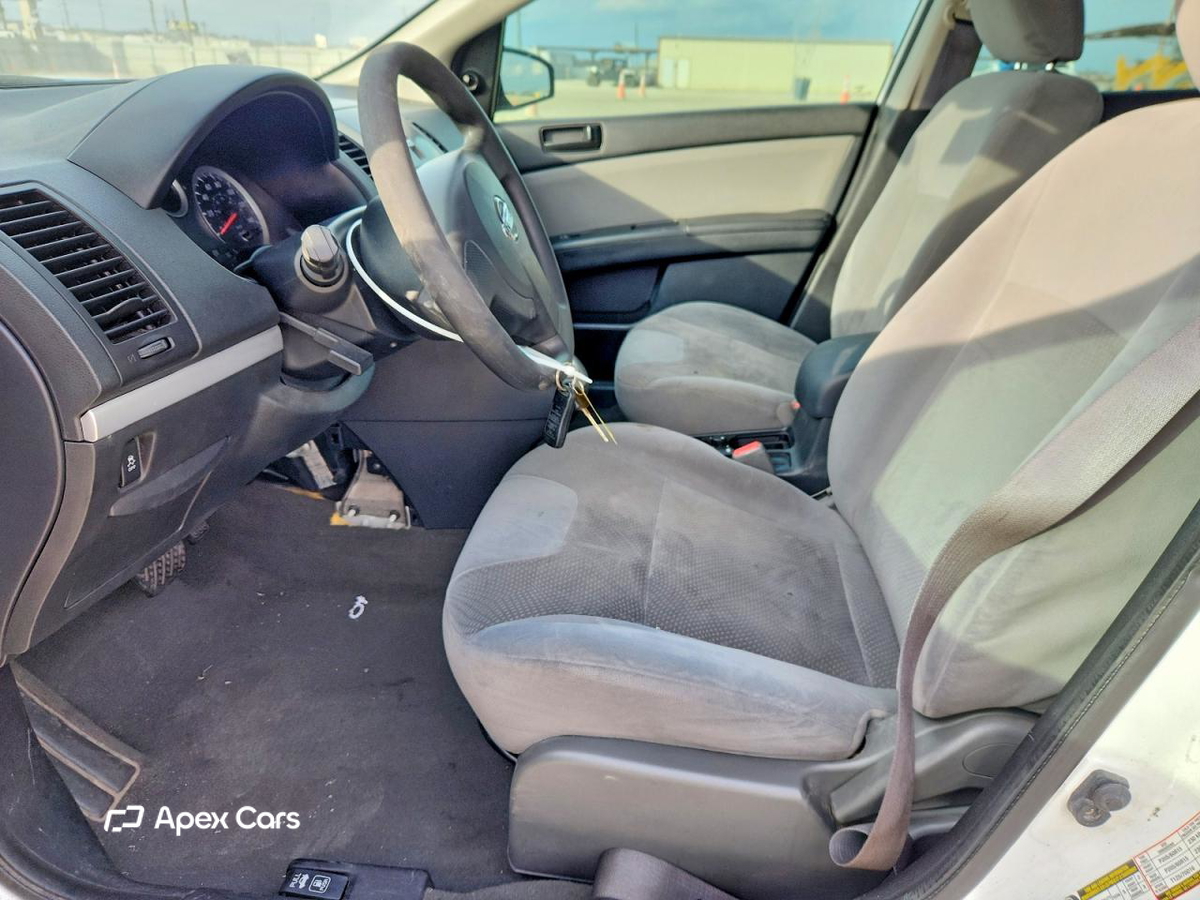 Nissan Sentra 2012