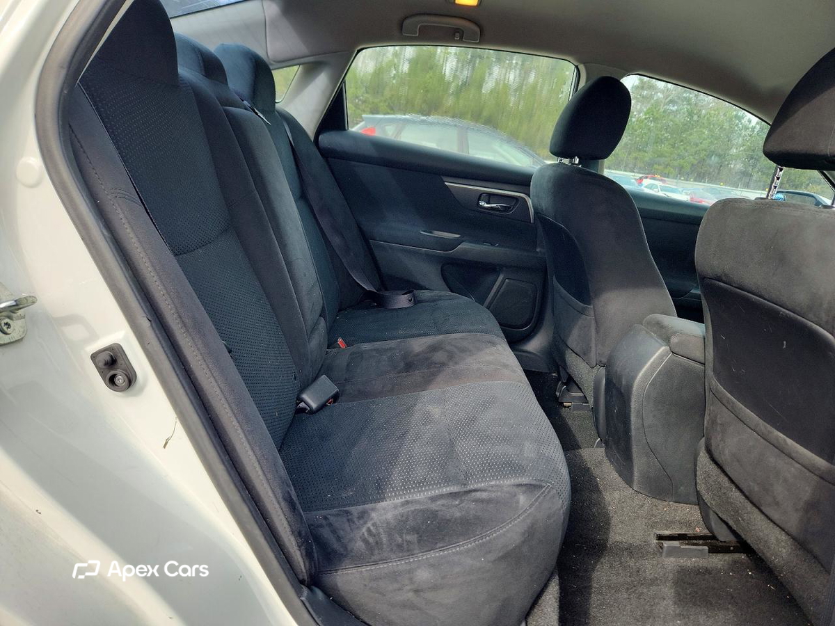 Nissan Altima 2015
