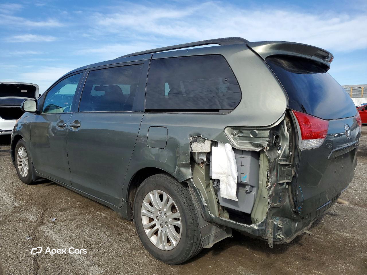 Toyota Sienna 2011