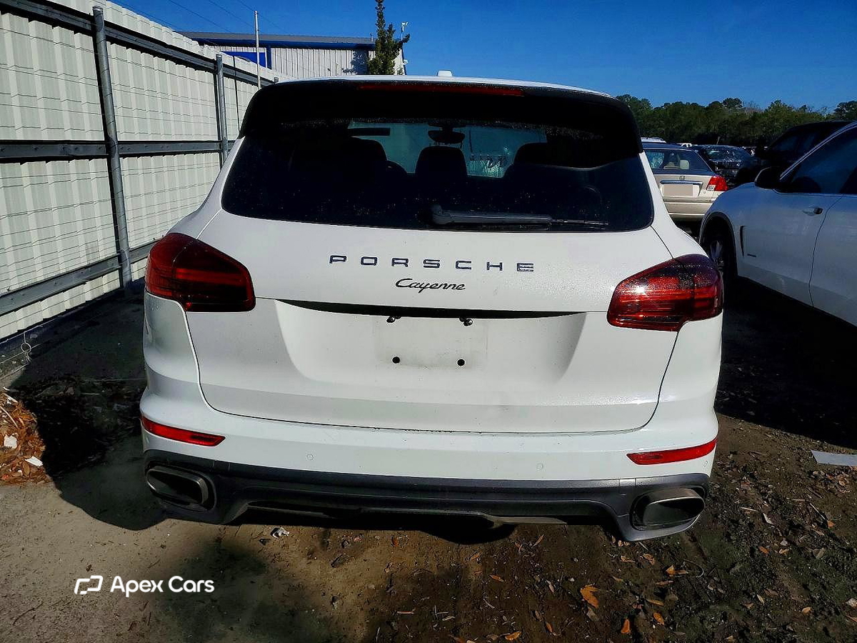 Porsche Cayenne 2016