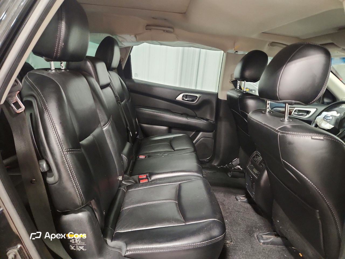 Nissan Pathfinder 2015