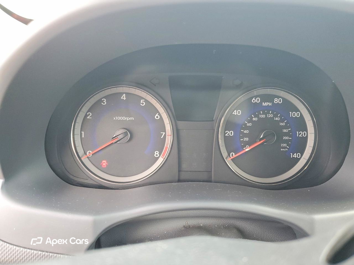 Hyundai Accent 2014
