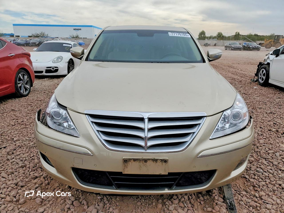 Hyundai Genesis 2011