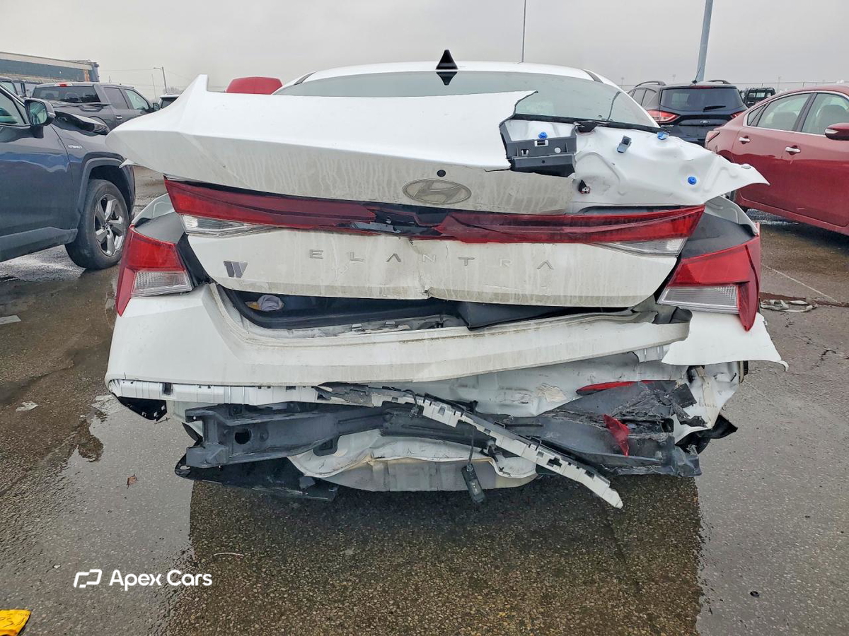 Hyundai Elantra 2025