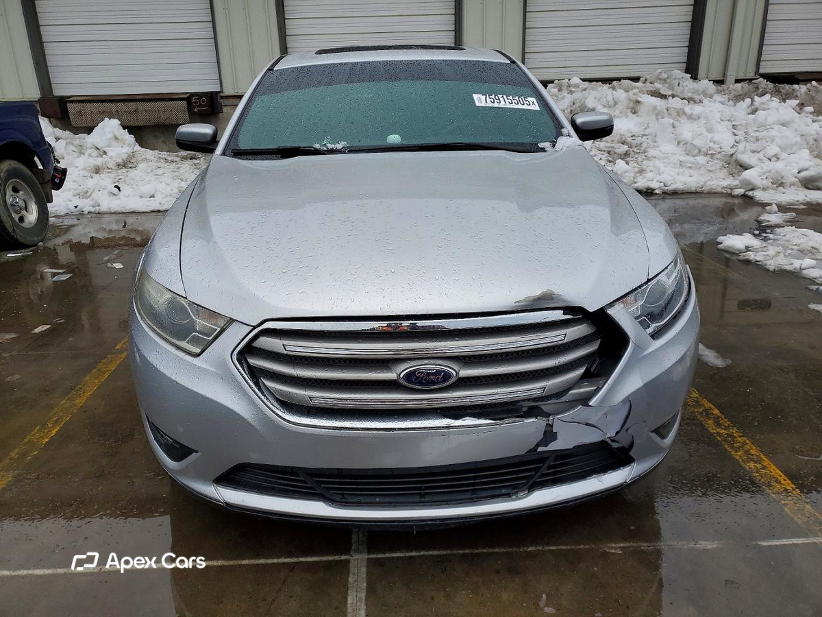 Ford Taurus 2017