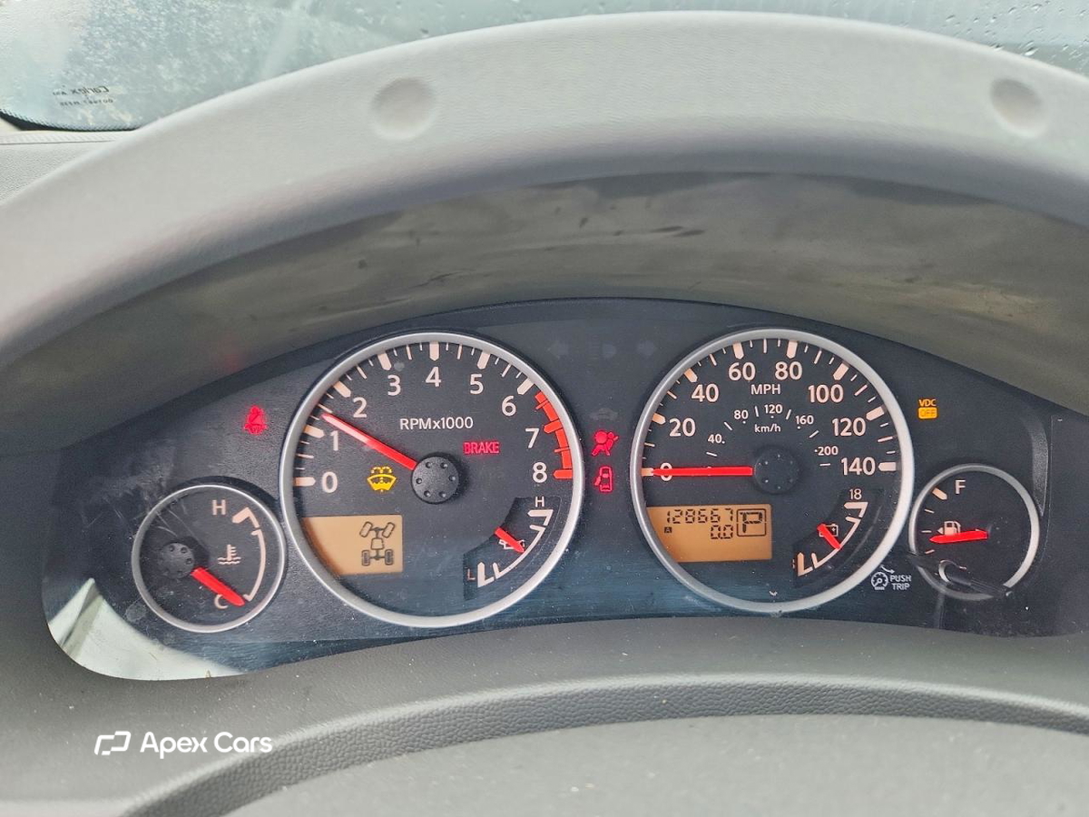 Nissan Navara (Frontier) 2010