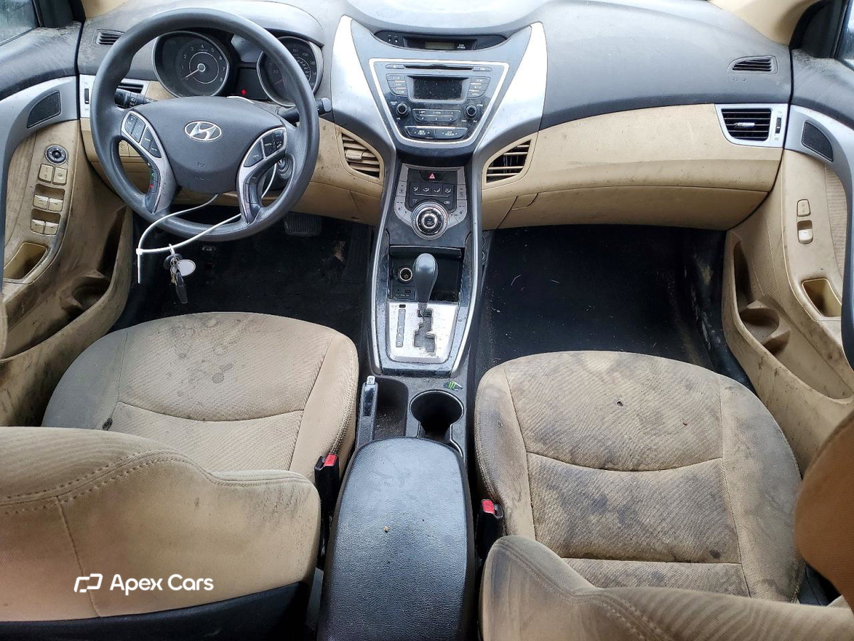 Hyundai Elantra 2013