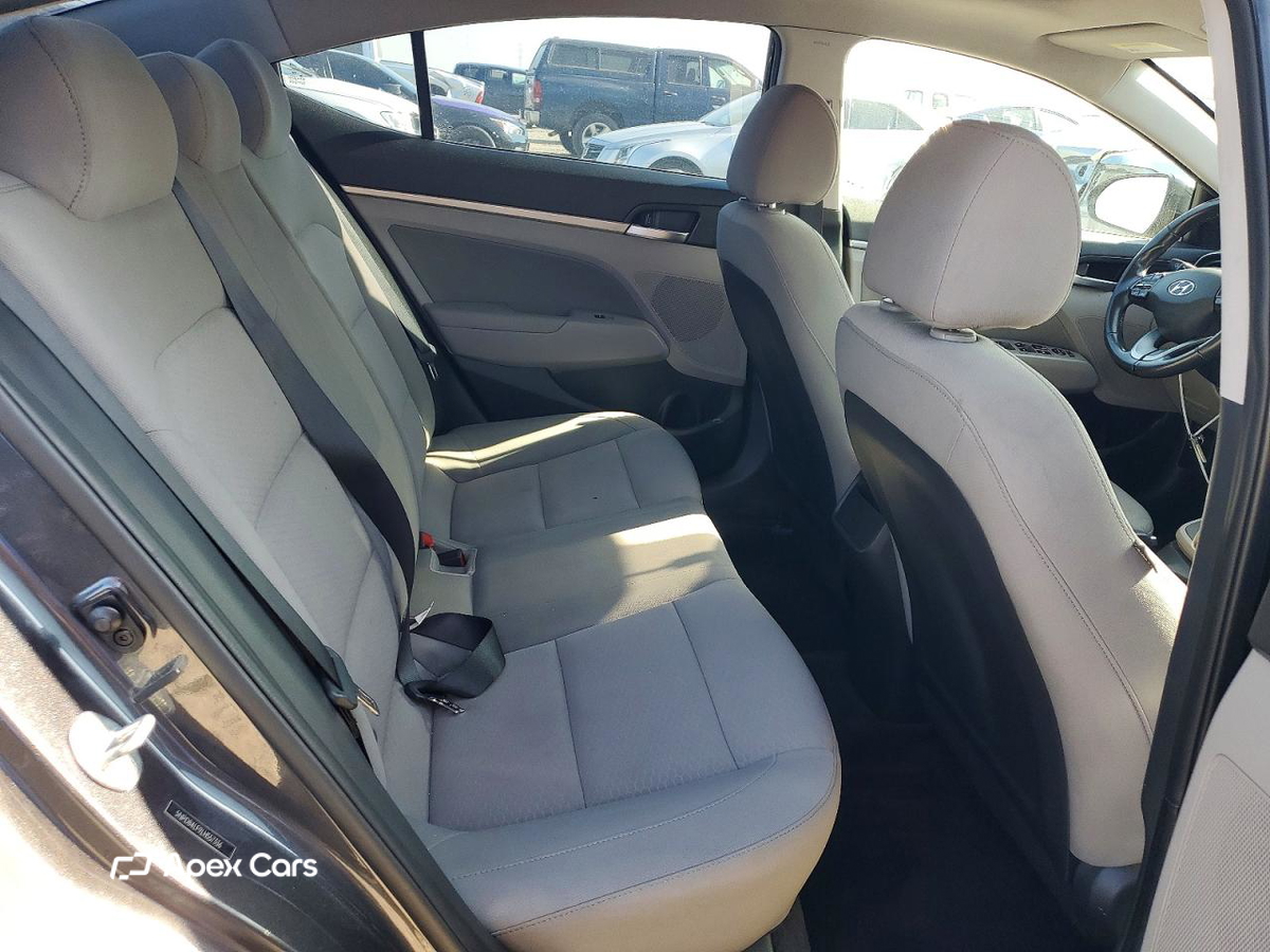 Hyundai Elantra 2020