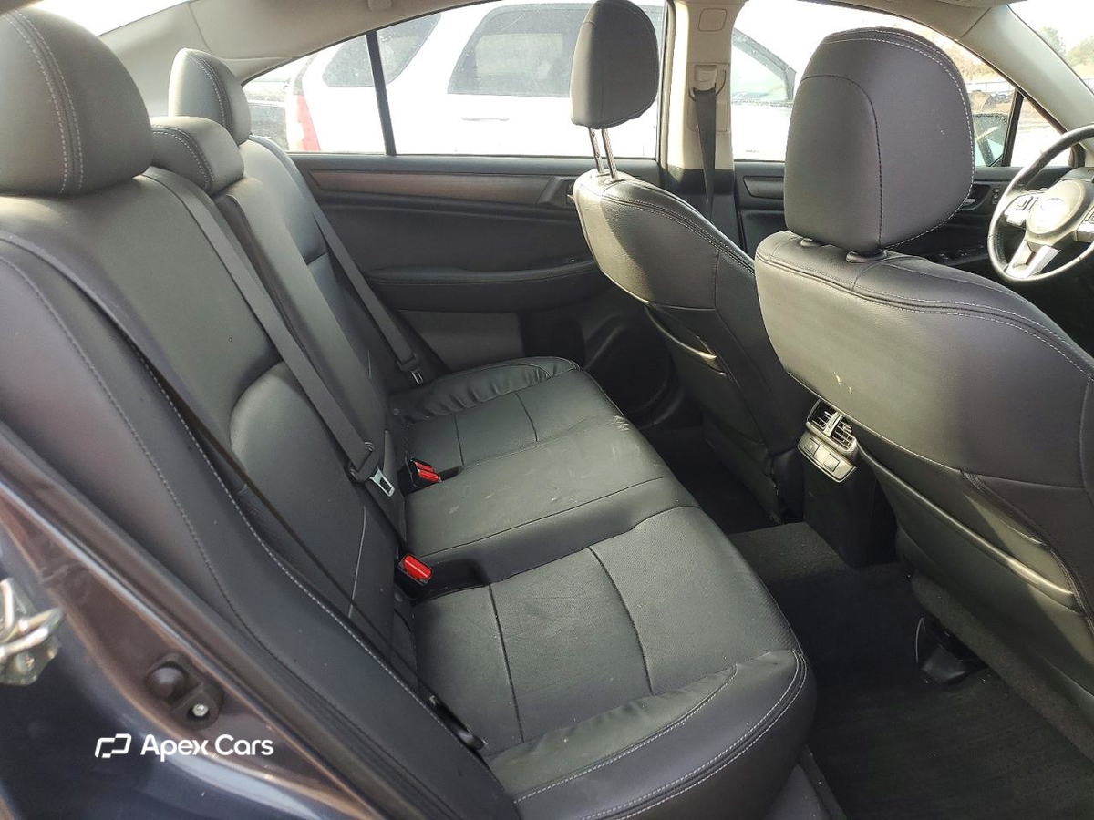 Subaru Legacy 2015