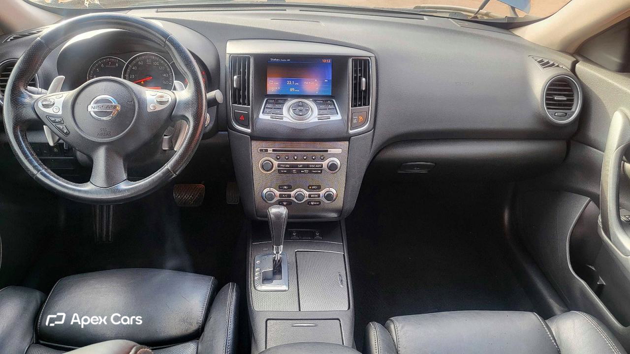 Nissan Maxima 2011