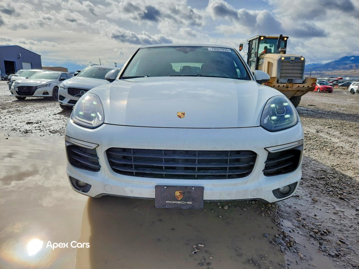 Porsche Cayenne 2016