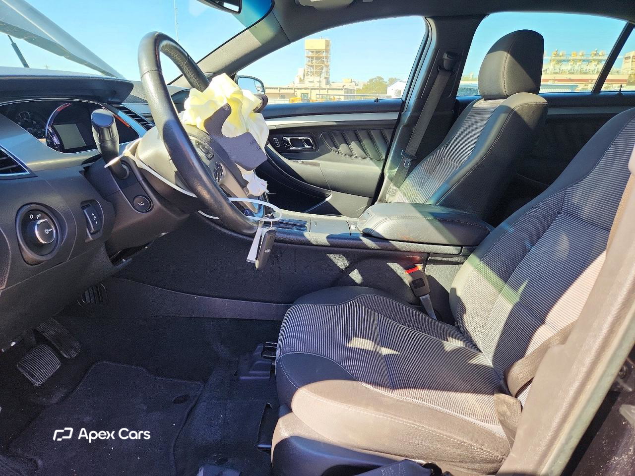 Ford Taurus 2016