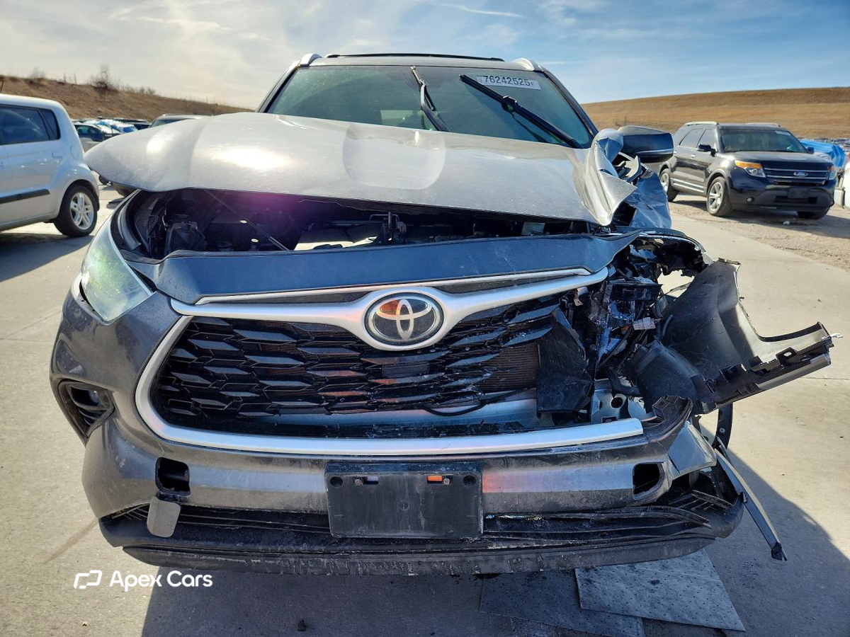 Toyota Highlander 2021