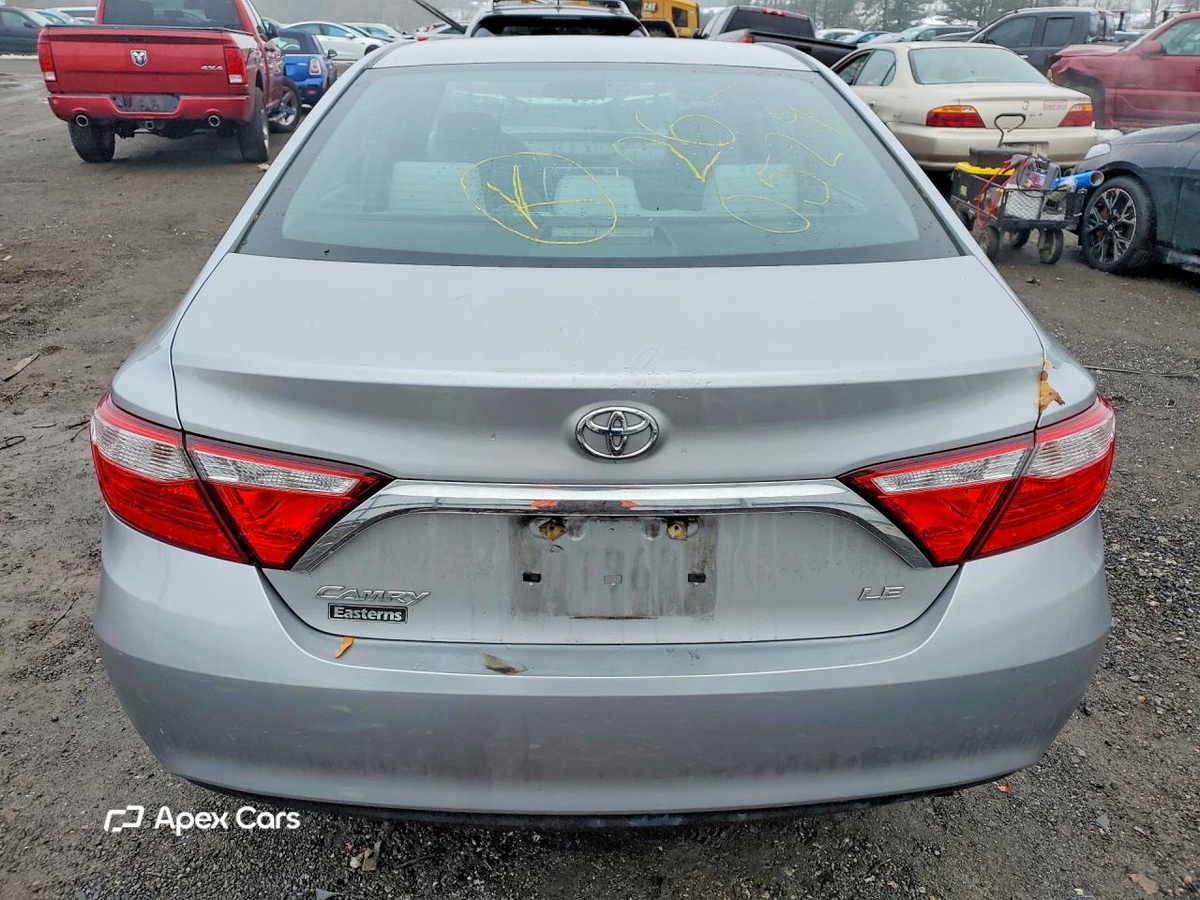 Toyota Camry 2016