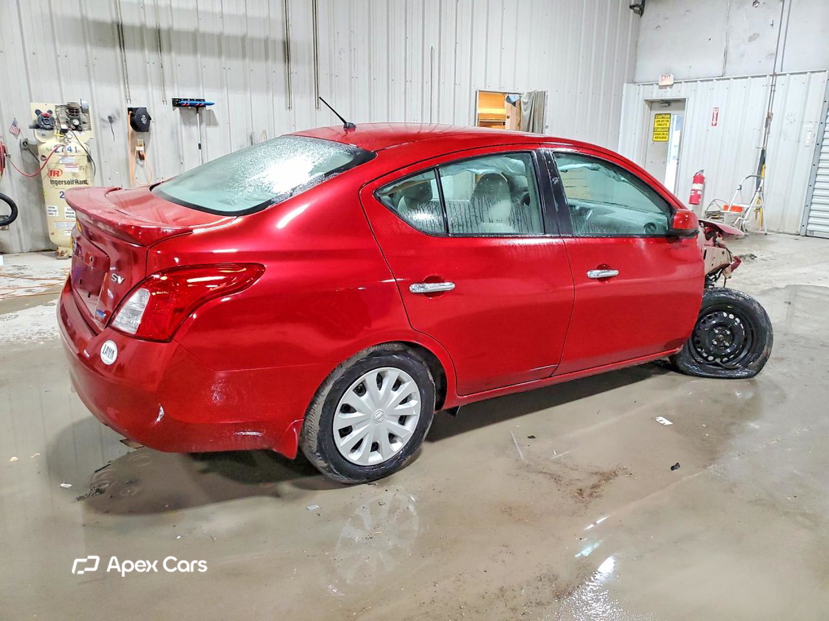 Nissan Versa 2013
