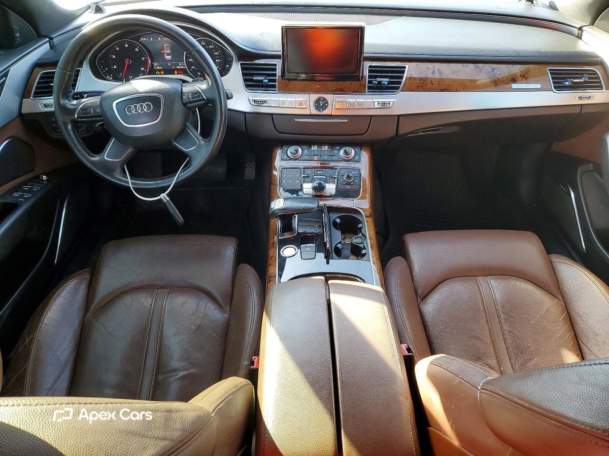 Audi A8 2011