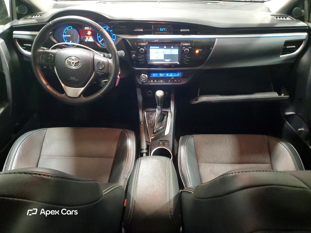 Toyota Corolla 2015