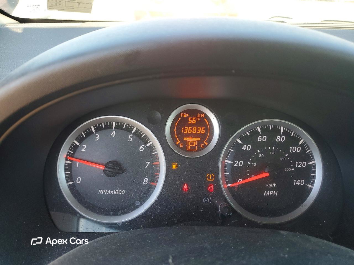 Nissan Sentra 2012