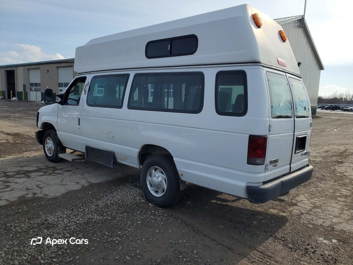 Ford Econoline 2011
