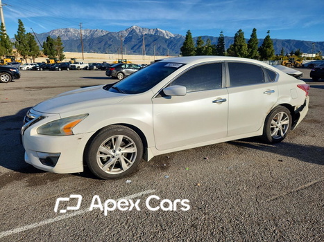 Nissan Altima 2013 - Image 1 of 13