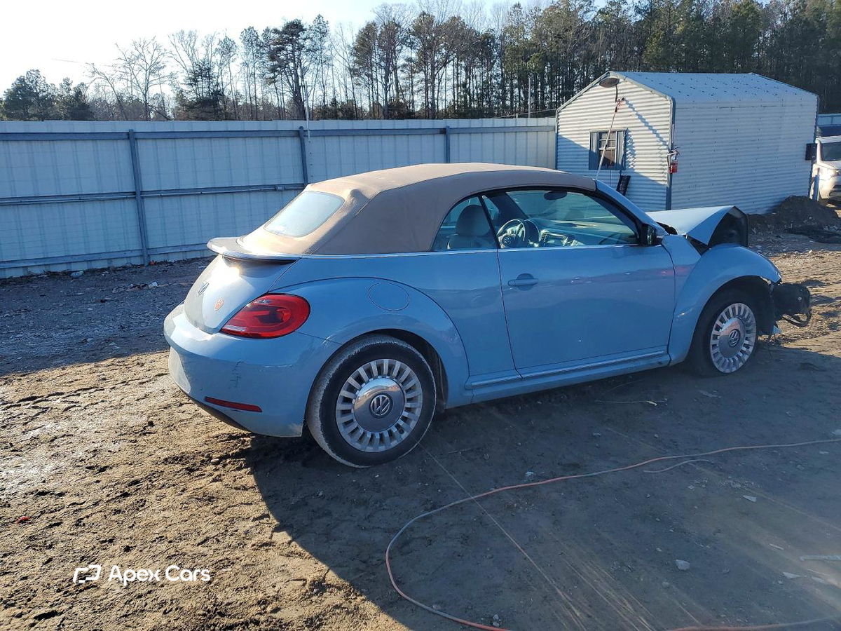 Volkswagen Beetle 2013